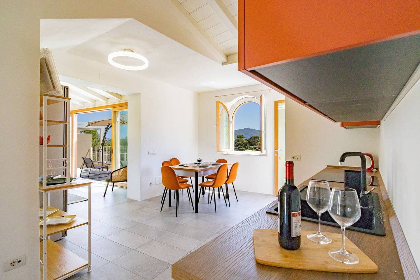 Foto 10 von 47: Ferienhaus für 4 Personen mit Balkon
