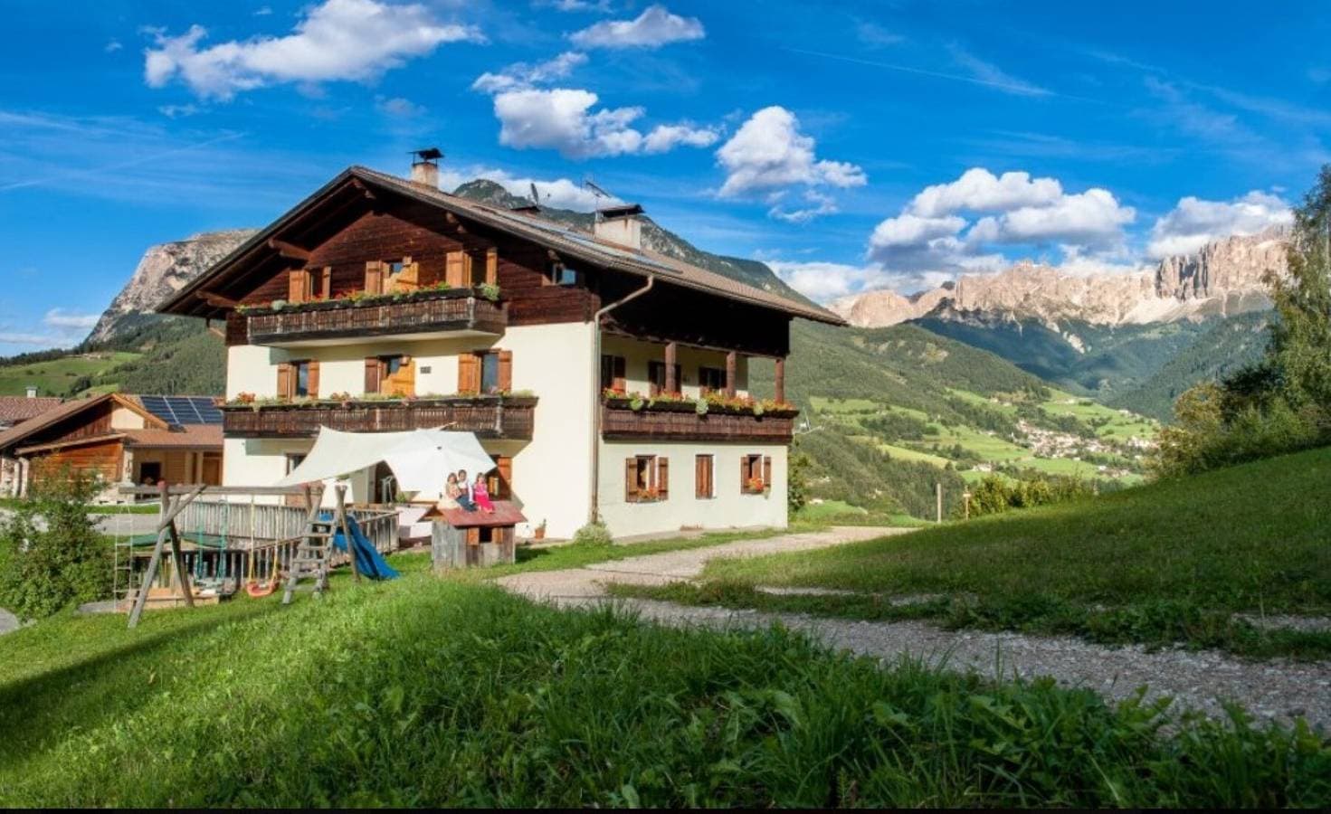 Foto 2 von 21: Ferienwohnung "Grödnerhof - Almöhi" Bergblick, WLAN, Garten & Balkon