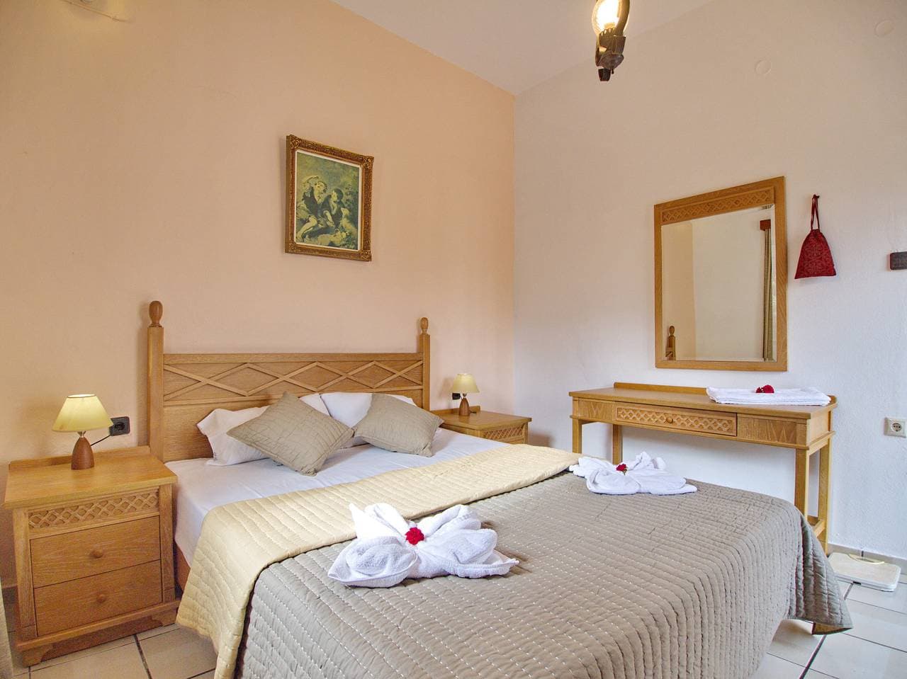 Foto 4 von 30: Maros Spitaki