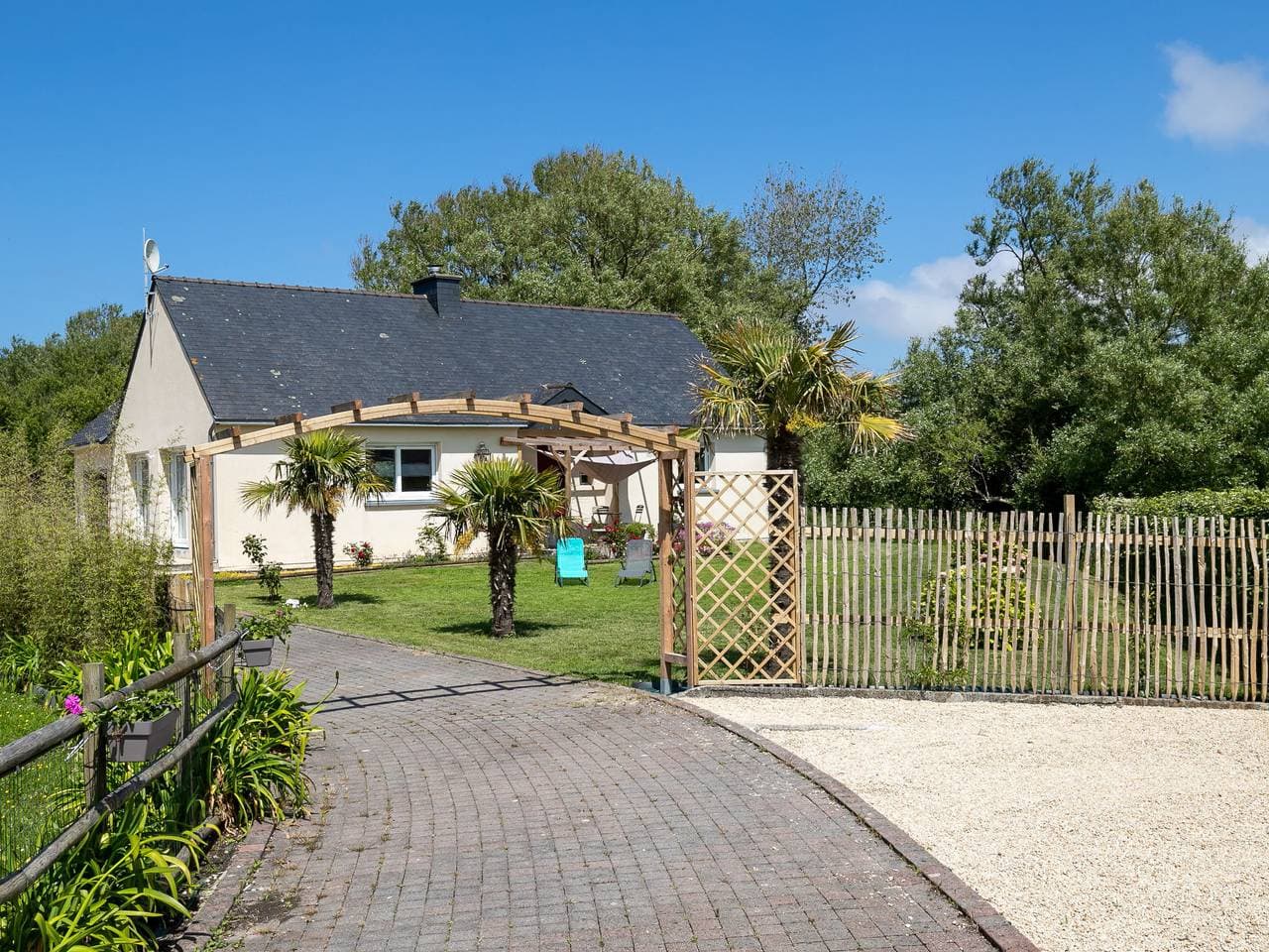 Kinderfreundliches Einfamilienhaus Ker Jean 1