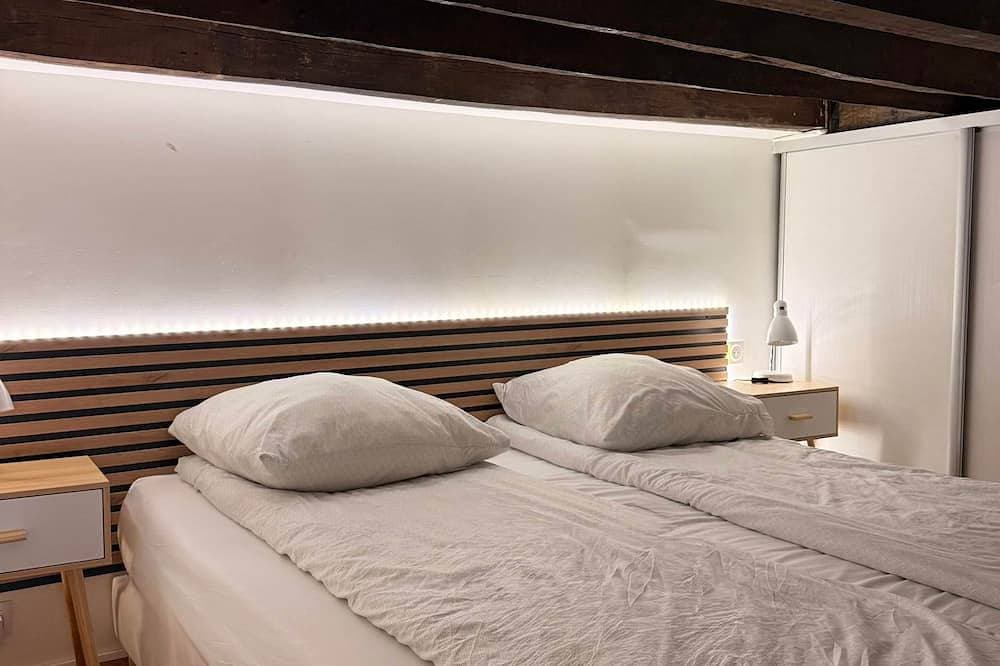 Foto 2 von 30: Studio Duplex Avec spa et Cour Privée
