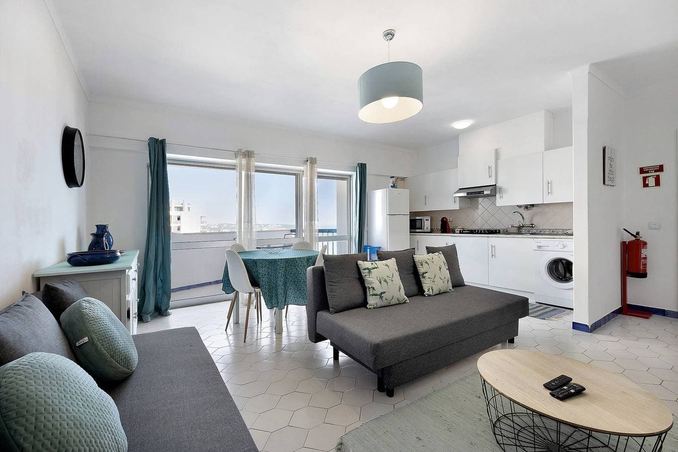 Foto 4 von 25: Ferienwohnung "Haus Paraíso Frente à Praia" mit Meerblick, Balkon und WLAN