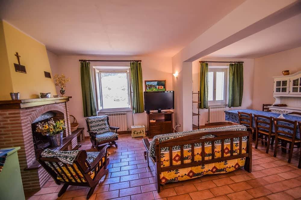 Foto 4 von 30: Freistehendes Haus mit privatem Pool 1,5 km von Geschäften und Restaurant. Klimaanlage & WLAN