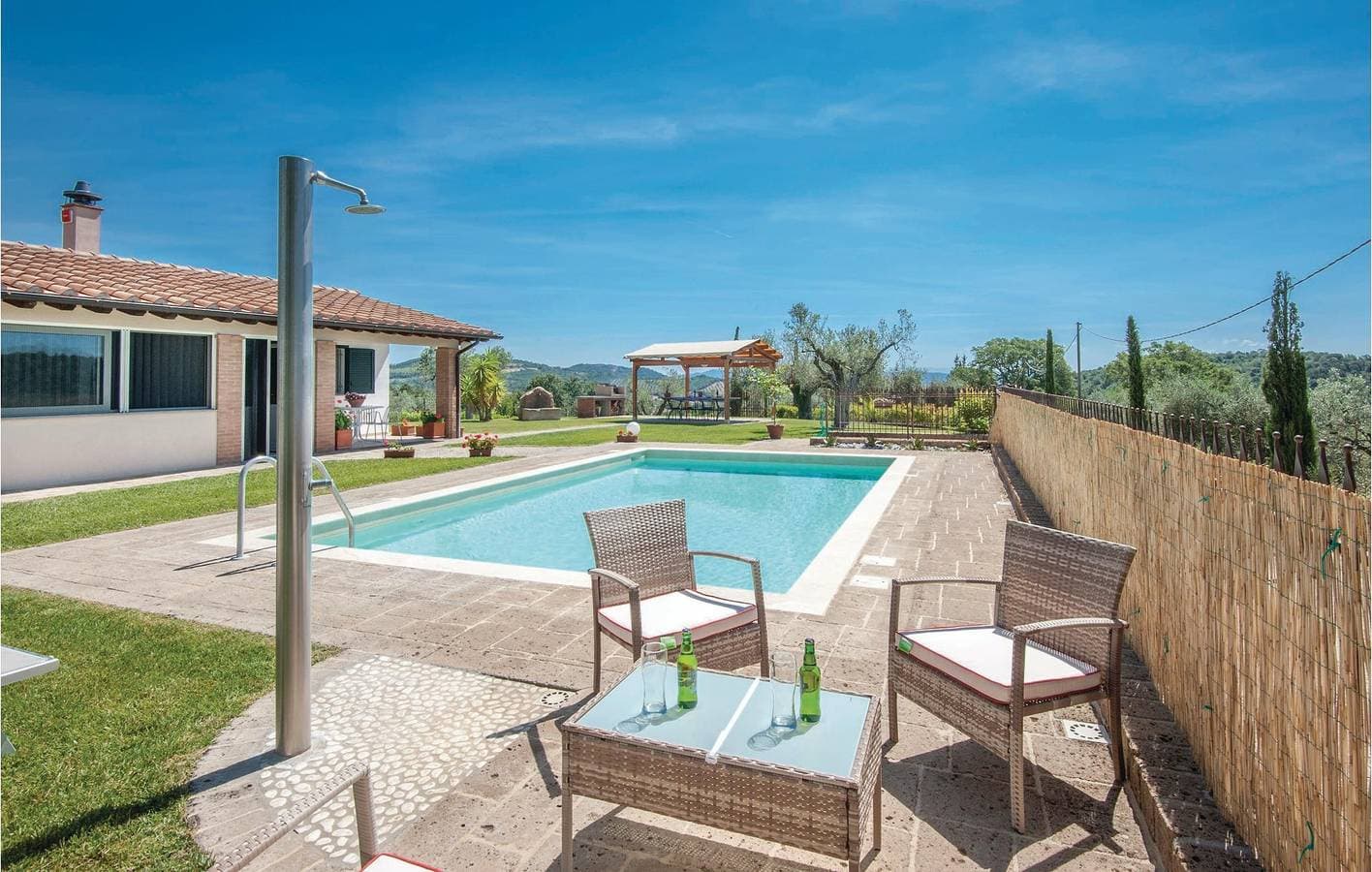 Appartement am Pool in der Nähe des Caldana Centers 1