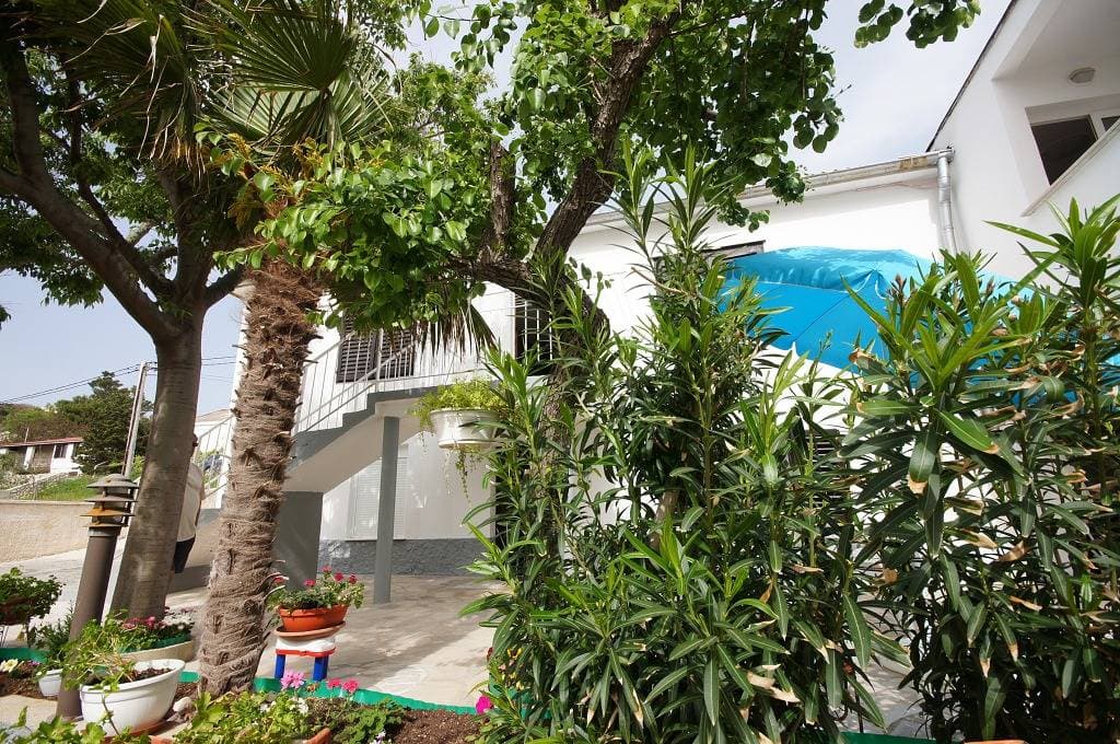 Foto 4 von 32: Ferienwohnung in Stara Novalja mit Meerblick, Loggia, Klimaanlage, W-Lan (183-2)