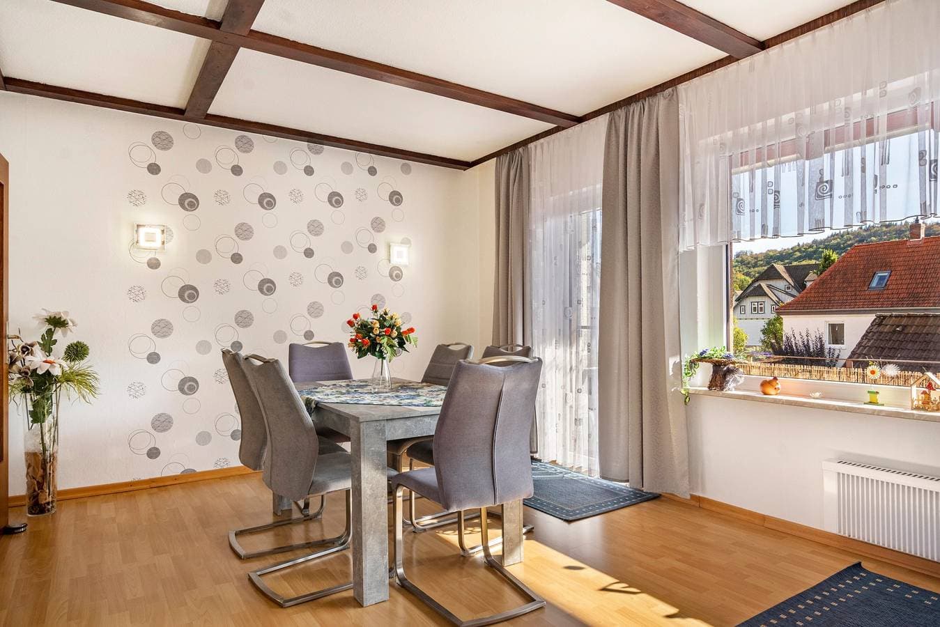 Foto 9 von 39: Ferienwohnung 'Wolfswind' mit Bergblick, Balkon und Wi-Fi