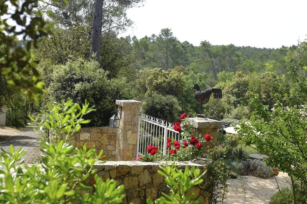 Foto 7 von 10: Absolute Quiet 45 km from the sea (St-Maxime St-Tropez).