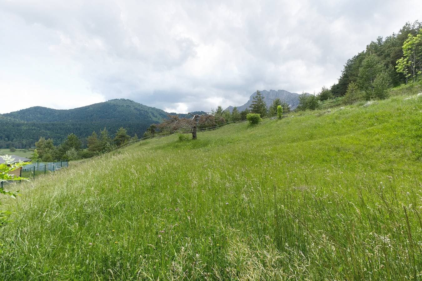 Foto 9 von 24: Ferienhaus 'Les Cimes - Blick auf Grand Veymont' mit Bergblick und privater Terrasse