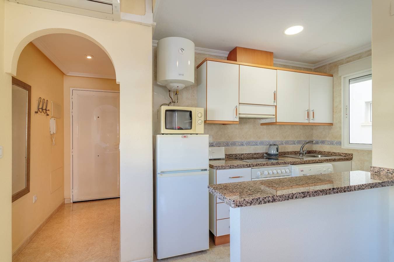 Foto 10 von 32: Ferienwohnung 'Apartamento Salamanca 4' mit Gemeinschaftspool, Wi-Fi und Klimaanlage