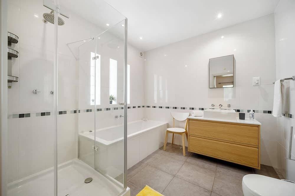 Foto 7 von 30: Renovated Villa, 5-Min Walk to Vale do Lobo Beach