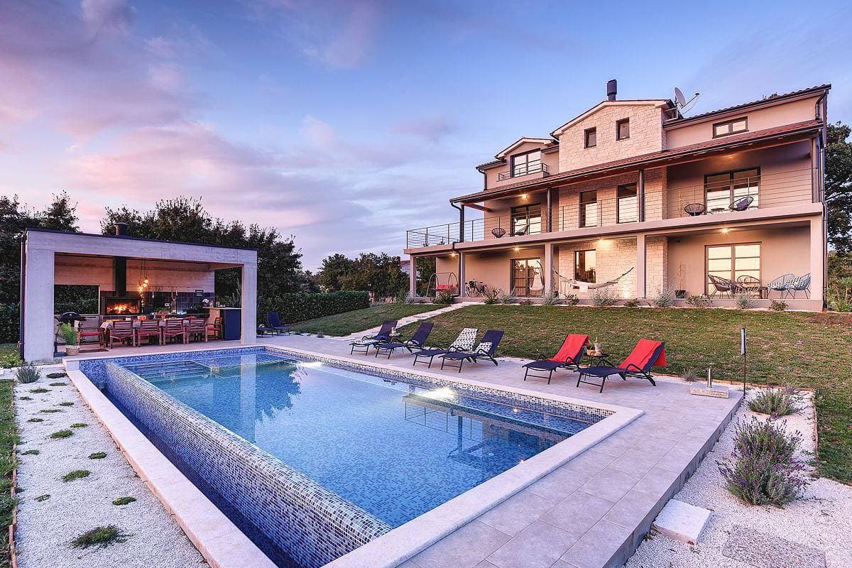 Villa 1