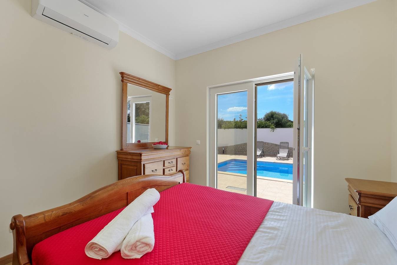 Foto 12 von 36: Casa Sun Zen – Villa mit 4 Schlafzimmern, Pool und Billardtisch