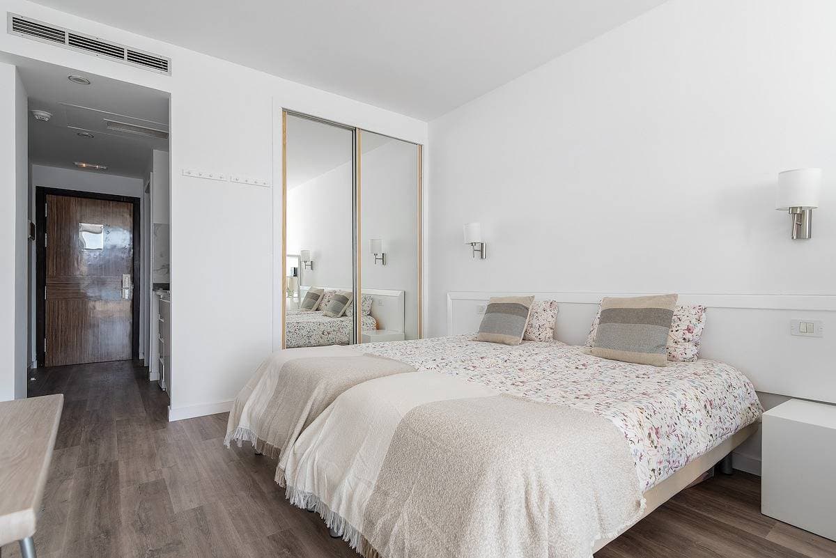 Foto 11 von 28: Ferienwohnung für 2 Personen mit Pool