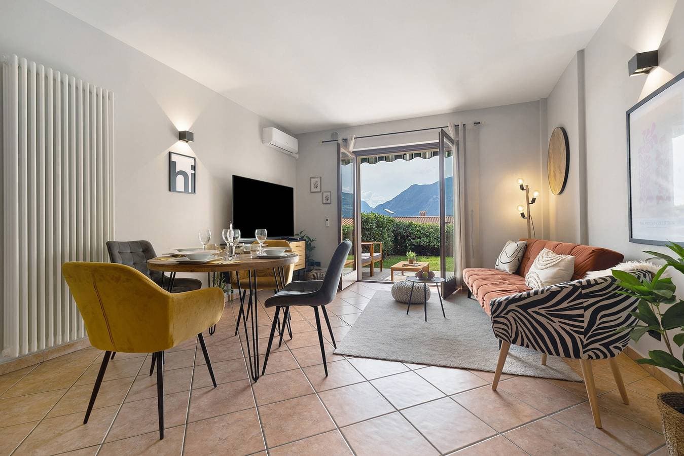 Foto 9 von 25: Ferienhaus 'Casa Di Tino' mit Seeblick, Wi-Fi und Klimaanlage