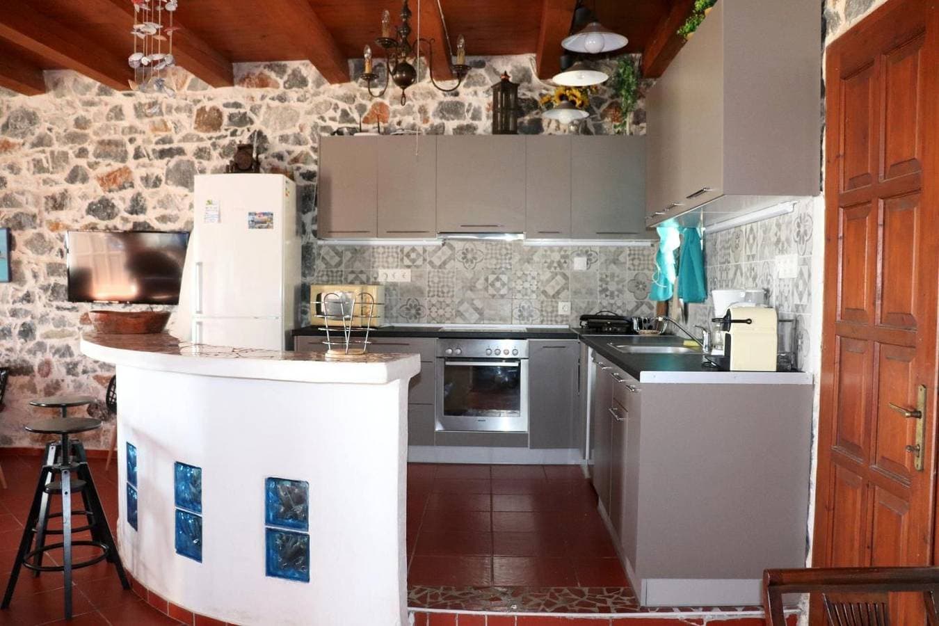 Foto 12 von 53: Komfortables Ferienhaus, großzügige Außenbereiche, Wifi | Triopetra, Kreta
