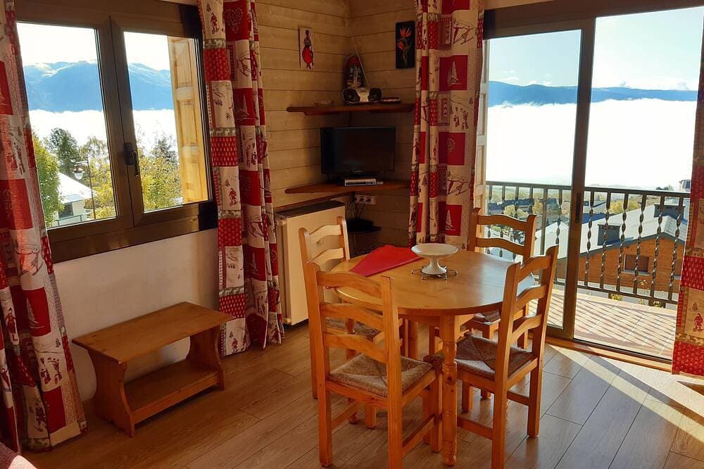 T2 Wohnung in Font Romeu. Beschriften Sie 3 Clévacances. Außergewöhnliches Panorama 1
