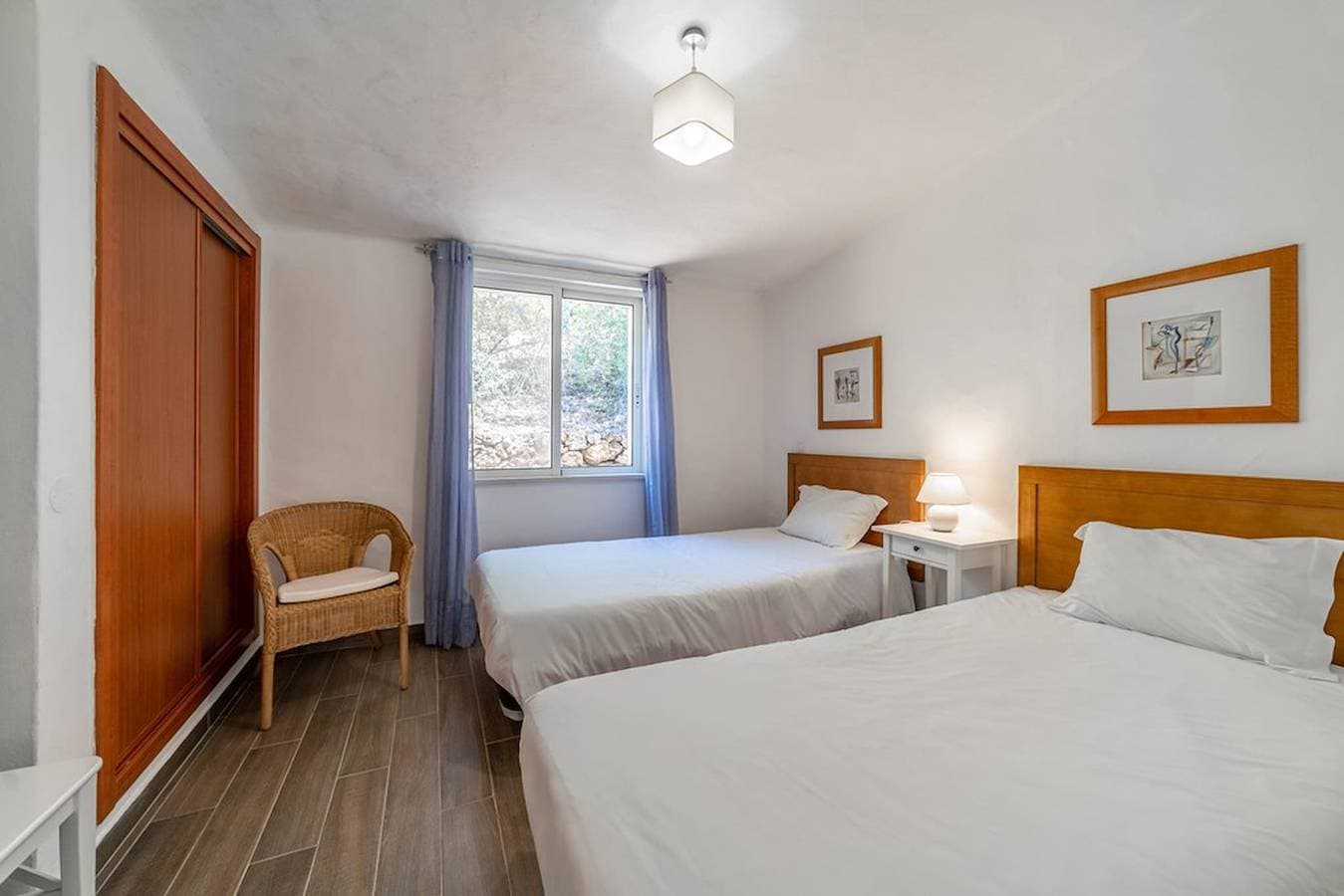Foto 13 von 22: C22 Quinta do paraiso · Superbly Appointed And Fur