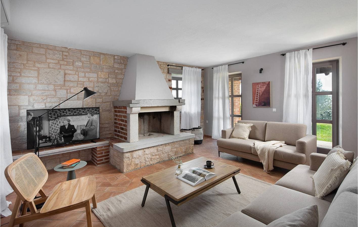 Foto 5 von 19: Gemütliche 2-Zimmer-Wohnung mit Pool und Terrasse, 2 km vom Stadtzentrum entfernt