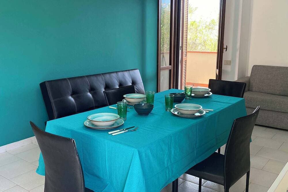 Foto 5 von 11: Emerald Apartment. A few steps from the sea