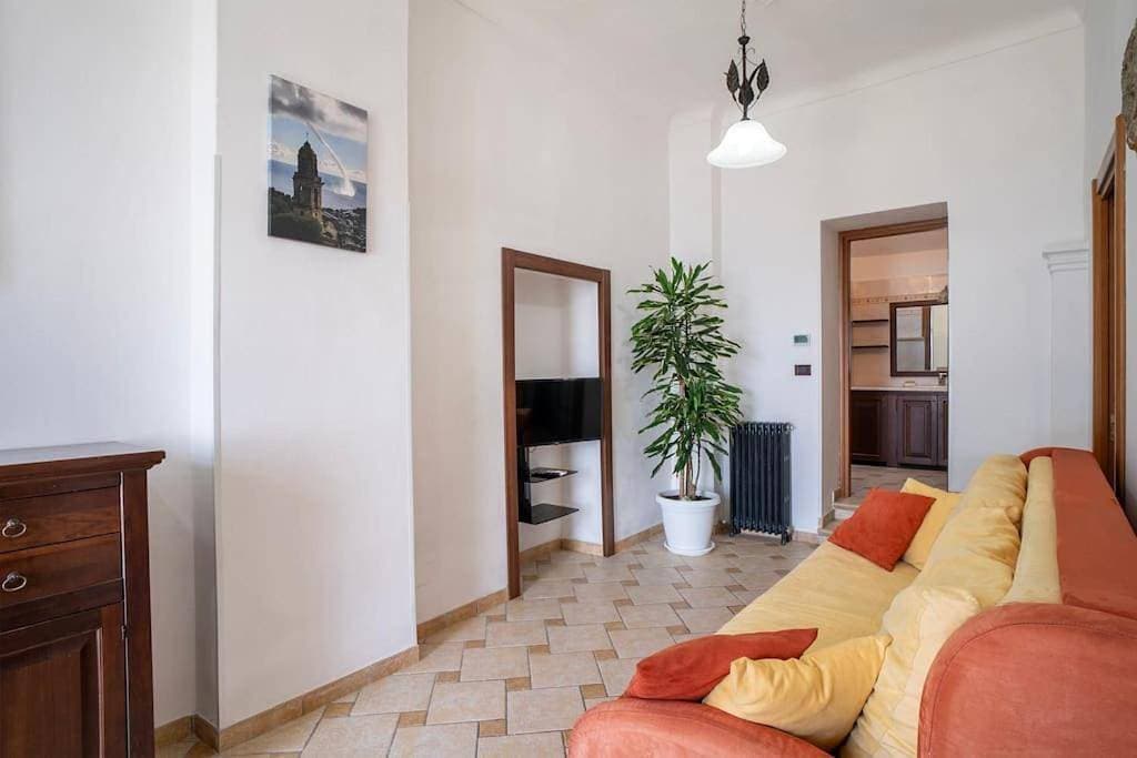 Foto 4 von 22: One-Bedroom Apartment