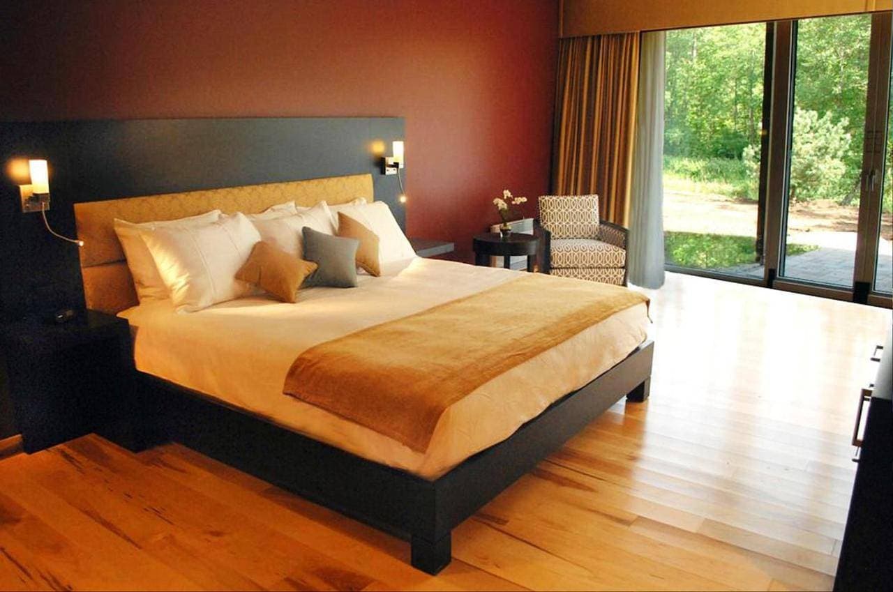 Foto 7 von 12: Superior Room with One King Bed –Eco River Lodge