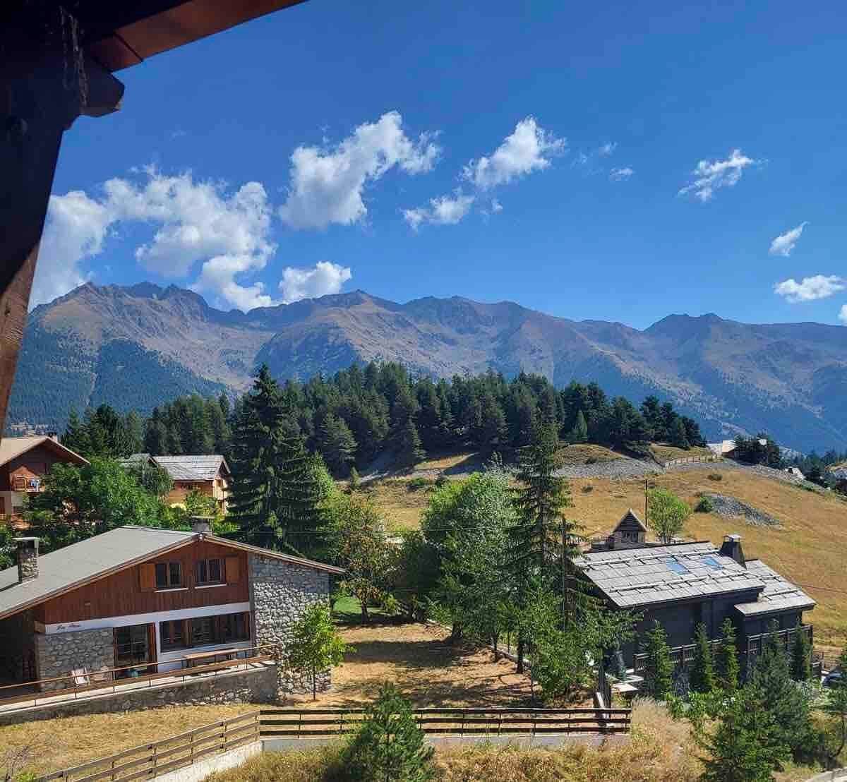 Appartement Chaleureux  La Montagne 1