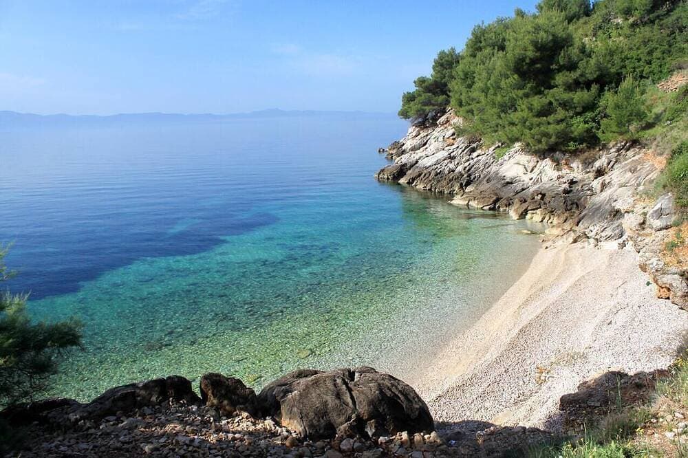Foto 8 von 10: Studio Appartement am Strand Bucht Tvrdni Dolac, Hvar