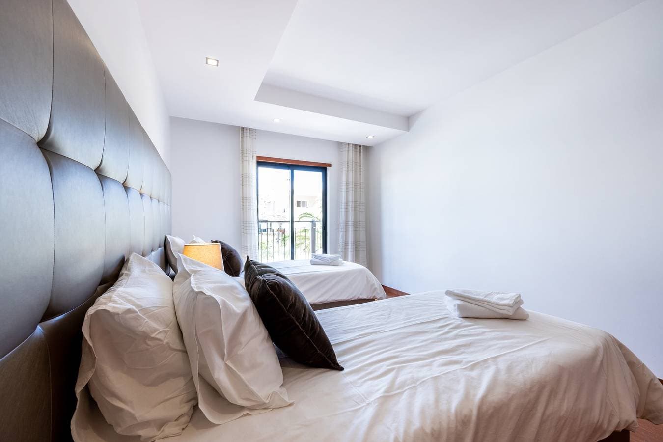 Foto 6 von 31: Sea View Praia da Luz Luxury Apartment