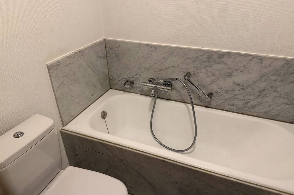 Foto 4 von 5: Accommodation with private bathroom, TV & WiFi - Quiet in Antwerp