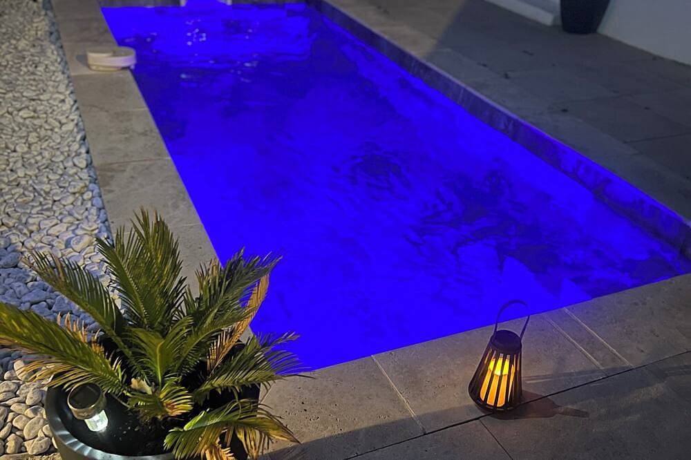 New 4 bedroom villa (8personnes) with swimming pool, Plage du magaud 5min walk ! 1