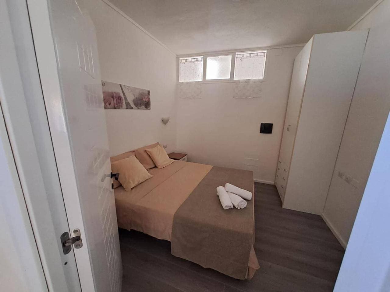 Foto 6 von 19: One-Bedroom Apartment with Balcony