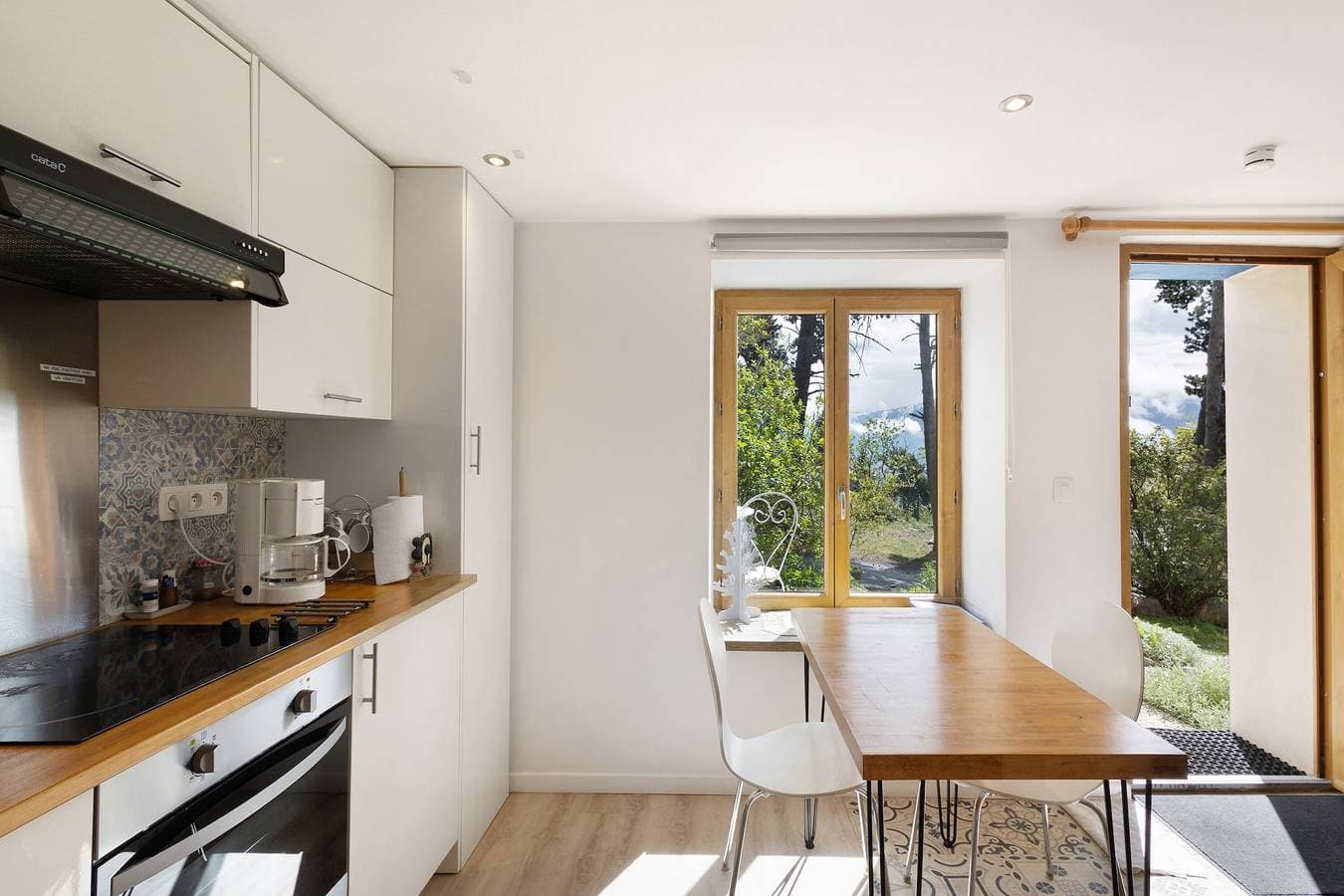 Foto 4 von 27: Studio-Apartment 'Sorbier Des Oiseaux' mit Bergblick, privater Terrasse und WLAN