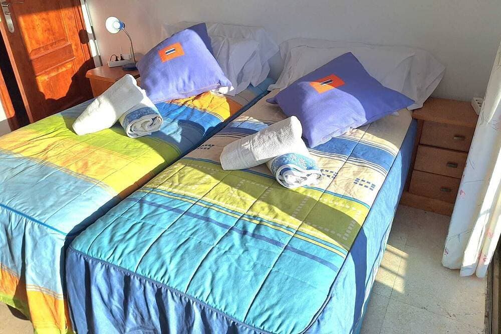 Foto 2 von 6: Room + bathroom, splendid sea view, well equipped