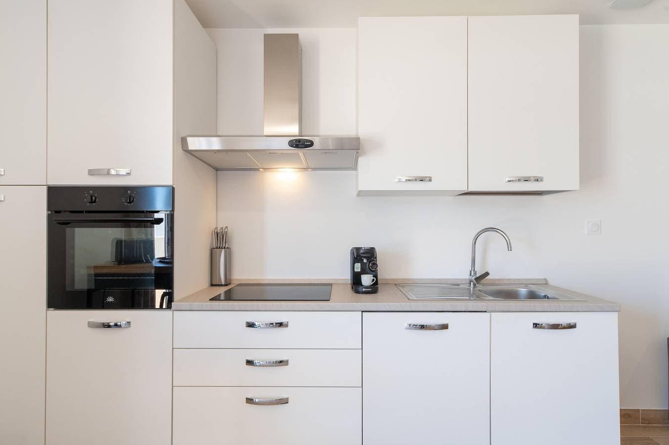 Foto 8 von 26: Apartment 'La Dolce Vita 9' mit Meerblick, WLAN und Klimaanlage