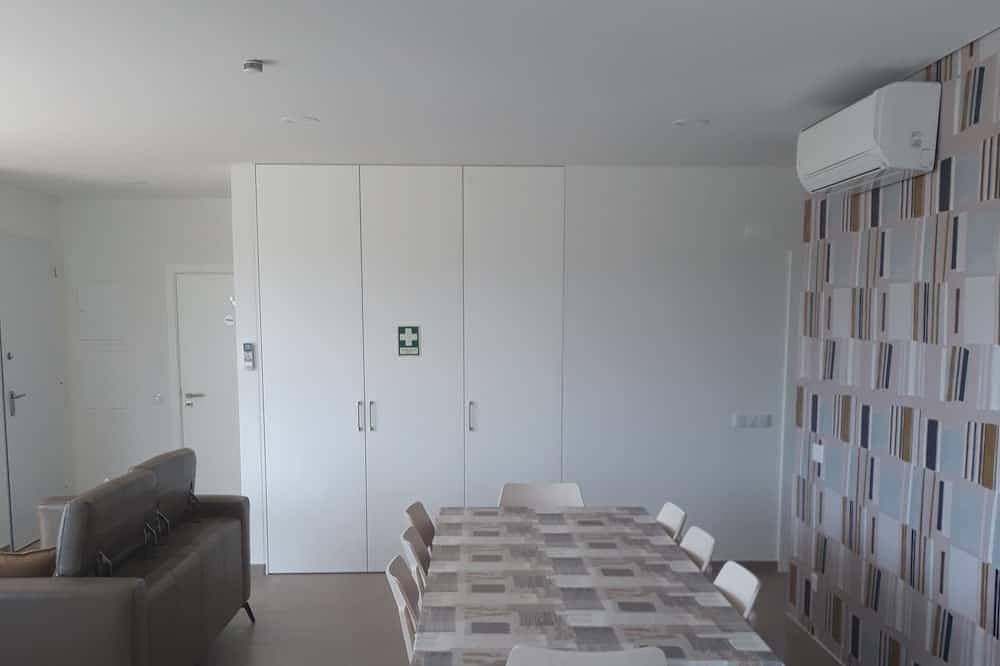 Foto 13 von 30: Genießen Sie modernen Komfort und privaten beheizten Pool im Casa Ambiente Verde