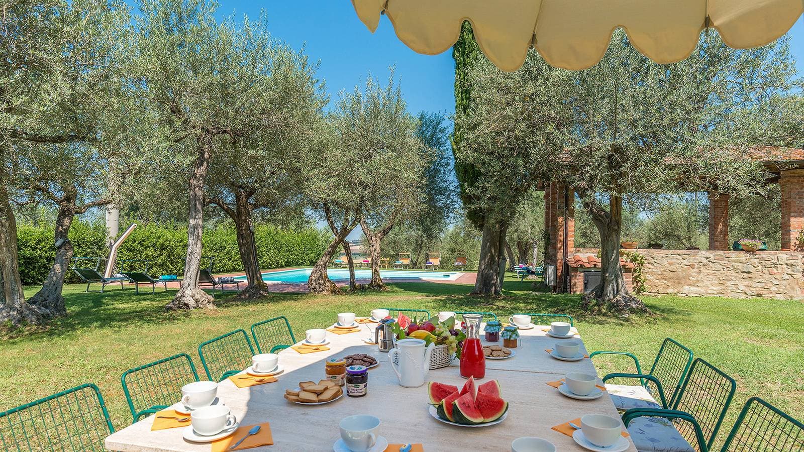 Foto 2 von 47: Villa für 14 Personen mit Garten