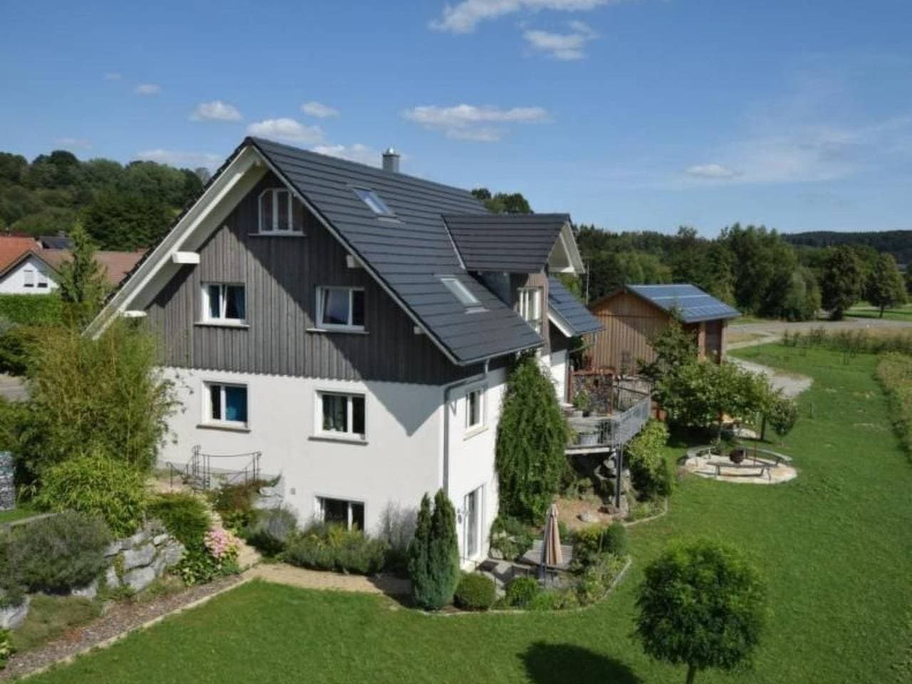 Appartement in Beuren mit Terrasse und Grill 1