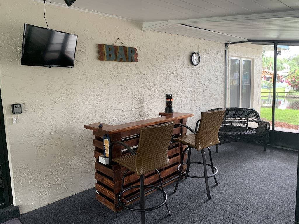 Foto 9 von 47: 🛶🛥️Waterfront River Home Free Kyacks! Gulf Access Dock. Pets Ok With Fee🐕🐈❤️❤️
