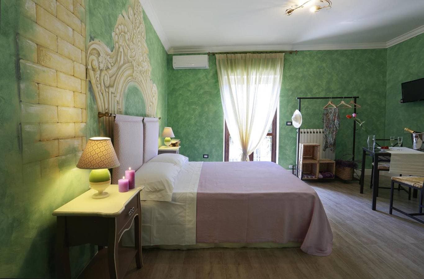 Foto 5 von 14: Apartment 'Hestasja - Shedia Room' mit Balkon, WLAN und Klimaanlage