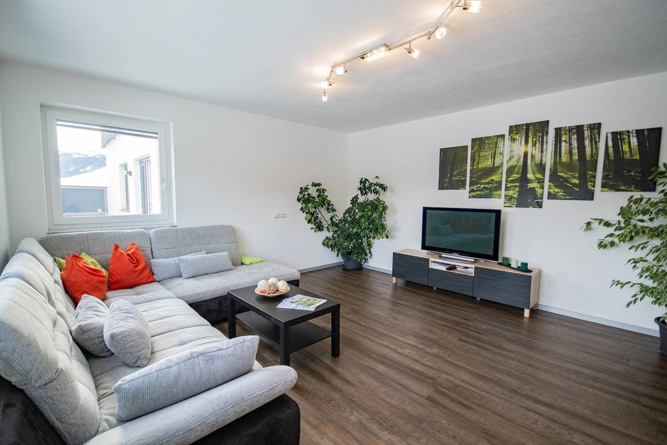 Foto 8 von 25: Ferienwohnung mit großem Garten