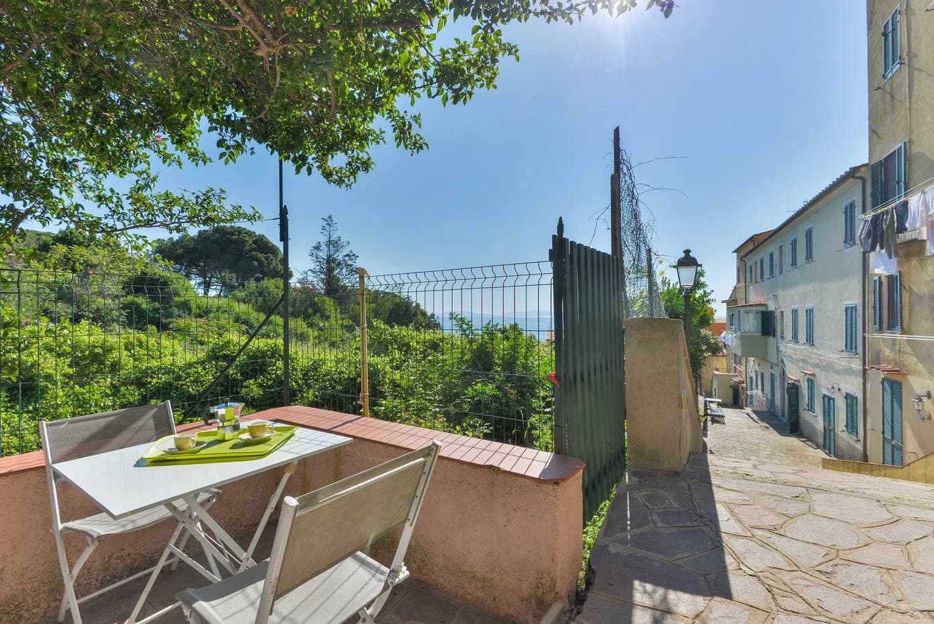 Foto 10 von 24: Ferienwohnung „Casa Vacanze Iosè“ mit Meerblick