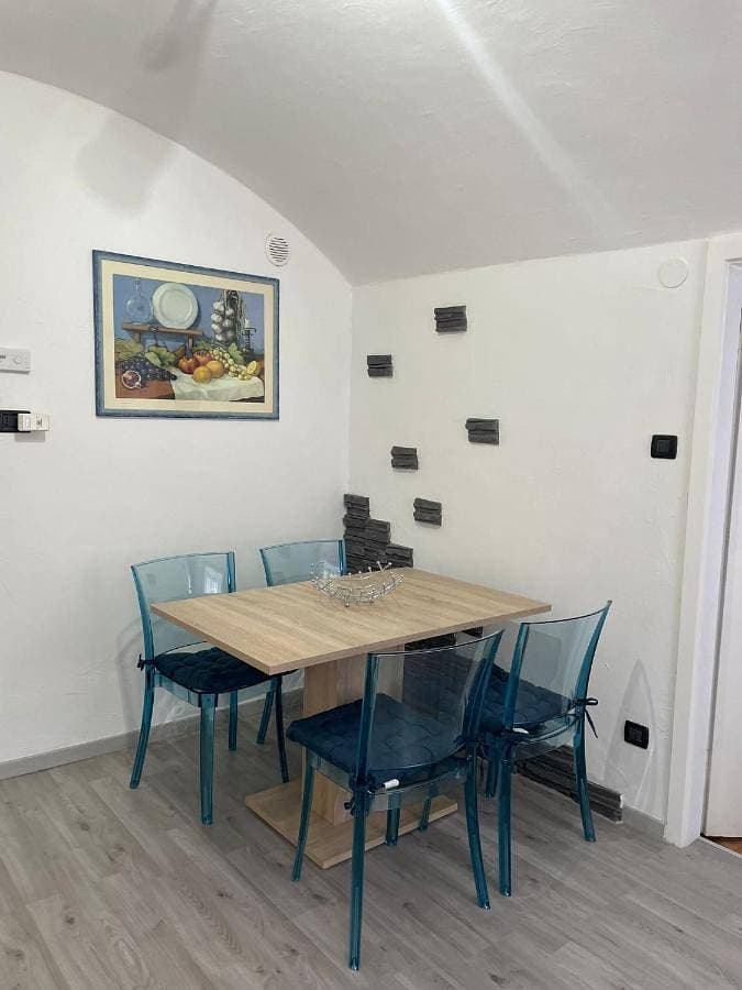 Foto 4 von 16: One-Bedroom Apartment