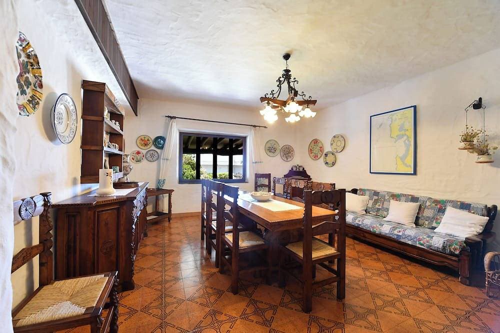 Foto 3 von 30: Rustikales Haus am Meer mit Garten für Familien in San Giovanni di Sinis