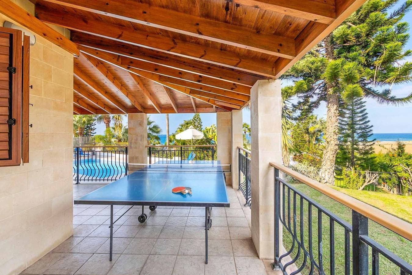 Foto 12 von 30: Villa für 6 Personen mit Terrasse