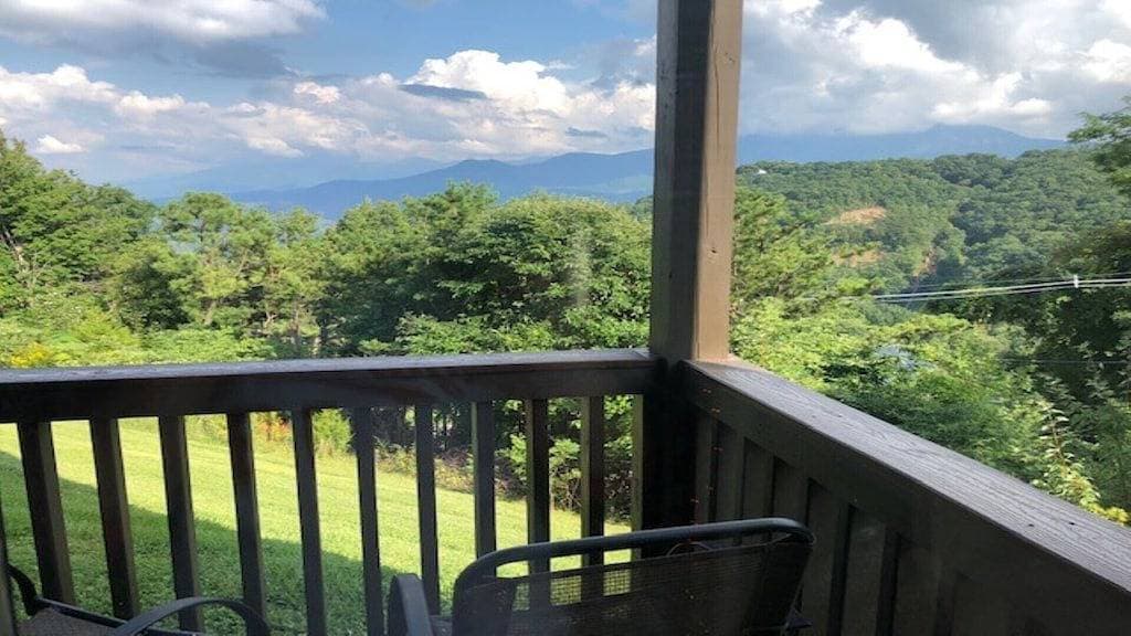 Foto 3 von 46: Studio Condo ~ Direkte Aussicht auf die Smoky Mountains, LeConte & Ober Ski Resort
