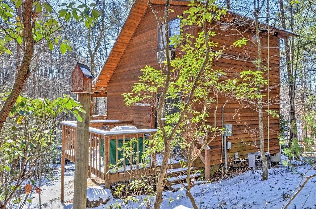 Foto 4 von 25: 1Br Sautee Nacoochee Kabine mit geräumigem Deck!