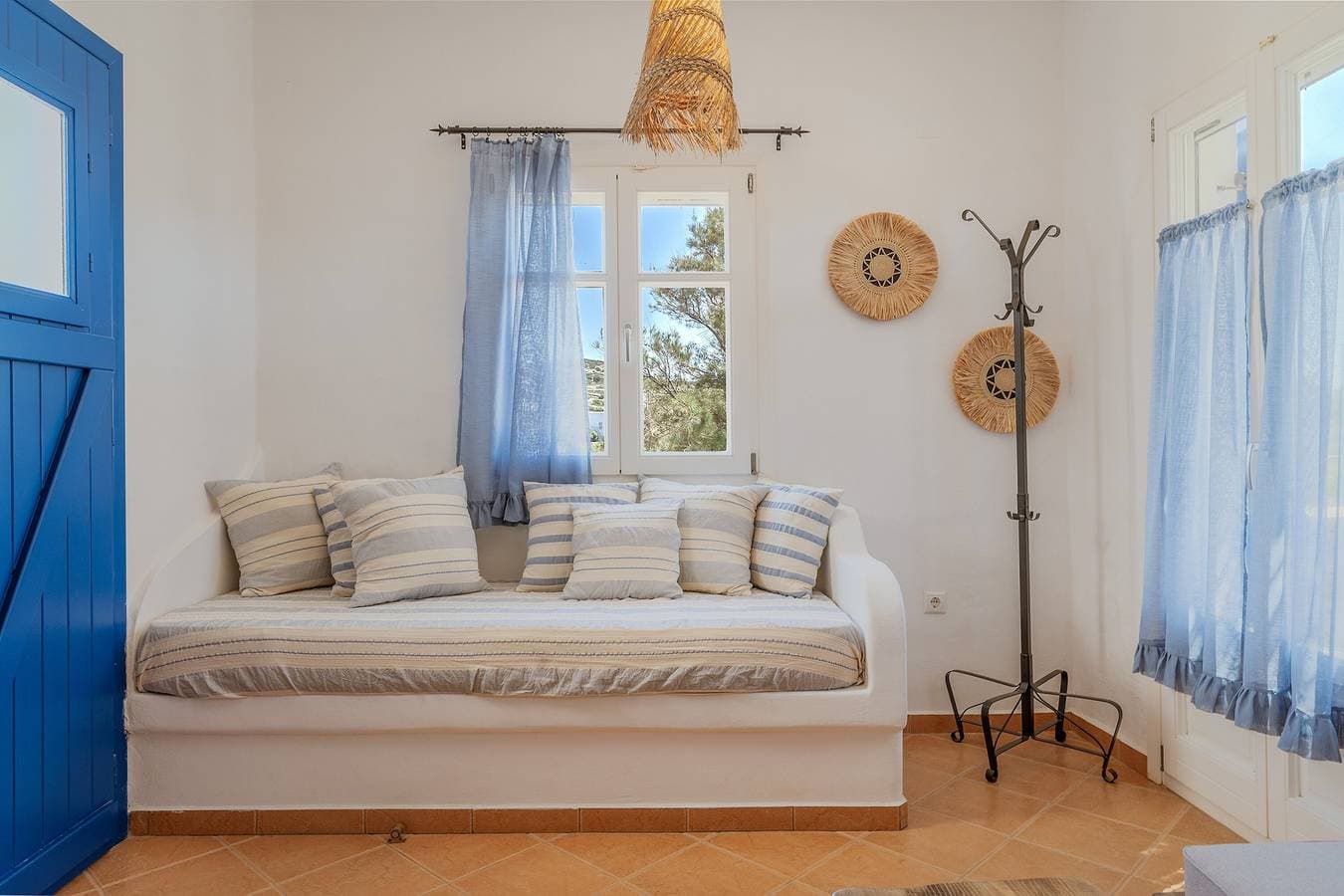 Foto 8 von 27: Einzimmerapartment 'Suite No 1' mit Meerblick, Wi-Fi und Klimaanlage