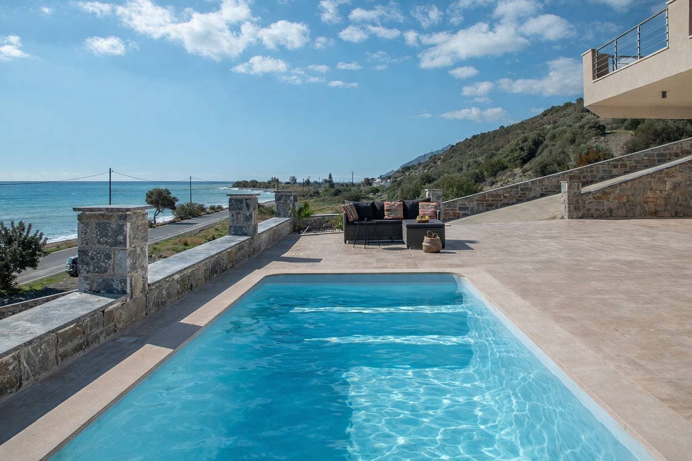 Foto 2 von 29: Kedros Villa 2, Beachfront 20m & Pool