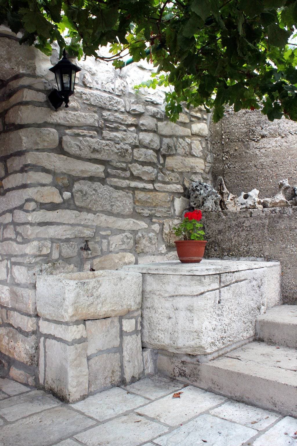 Foto 9 von 24: 1-Zimmer-Haus mit Terrasse Zrnovo, Korcula K-4876