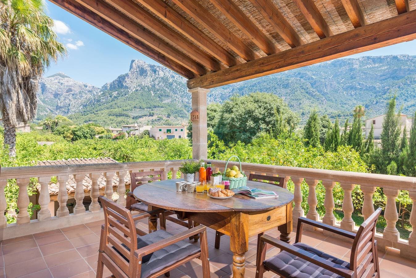 Foto 12 von 25: Villa mit Pool und Blick - Finca Can Guixe
